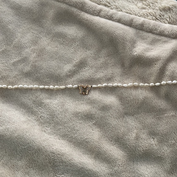 Fresh water Pearls and gold/Diamond/emerald stone butterfly - Picture 5 of 5